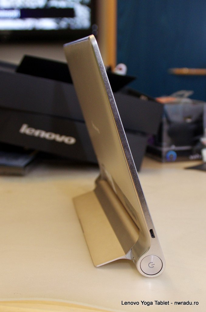 Review Lenovo Yoga Tablet, o formă mai bună pentru tablete