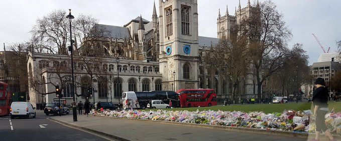 În ciuda evenimentelor, Londra părea același oraș aglomerat și activ