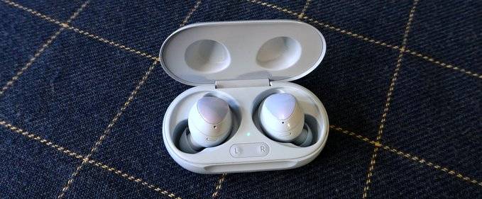 Review: Samsung Galaxy Buds+, o nouă generație de earbuds