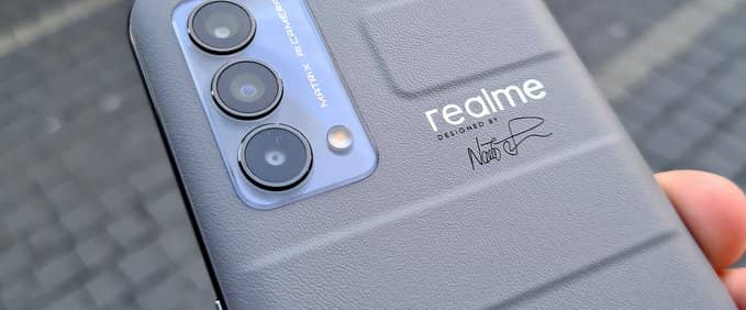 Realme GT Master Edition este un mid-range performant și bine făcut