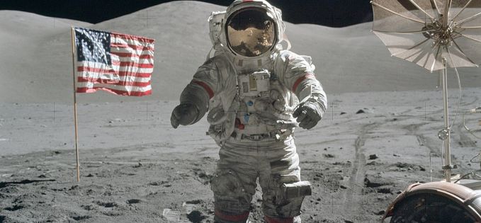 Acum 50 de ani oamenii au fost pentru ultima oară pe Lună (și cum s-a desfășurat misiunea Apollo 17)