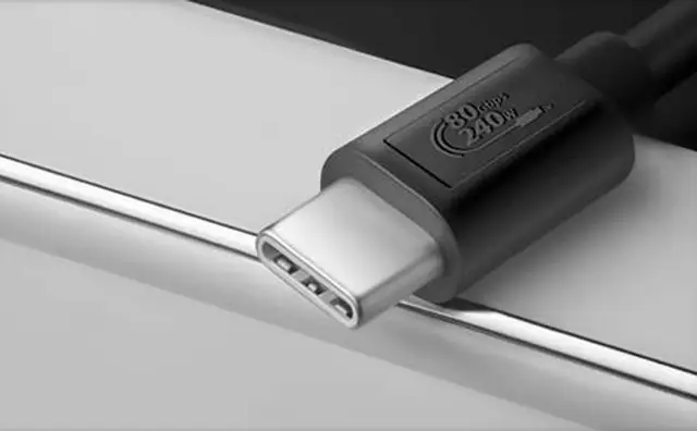 Rant: cablurile și porturile USB ar putea fi bine marcate, dar standardul oficial nu este folosit